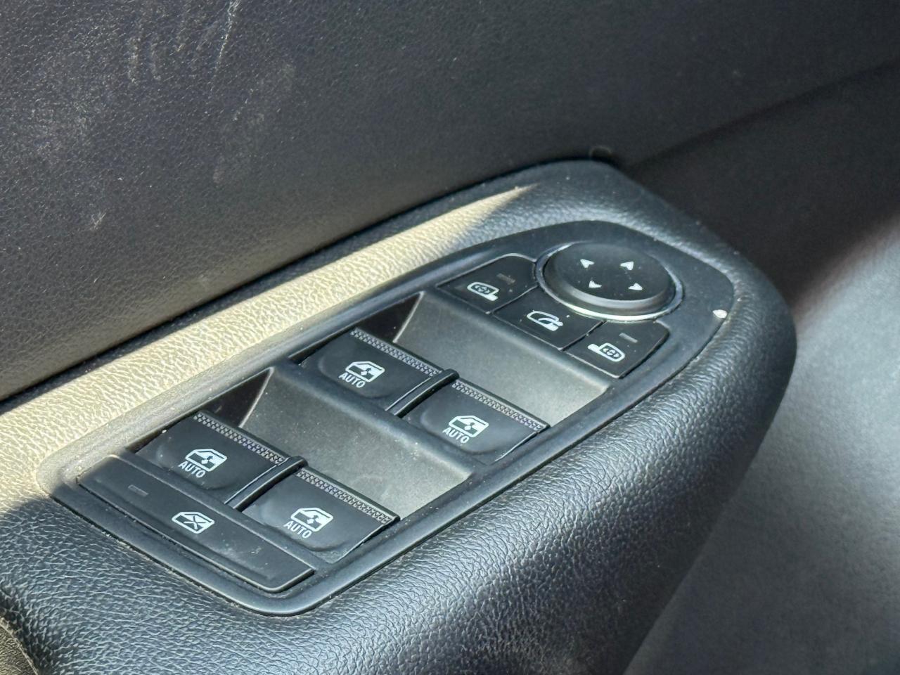 image_3076080_10