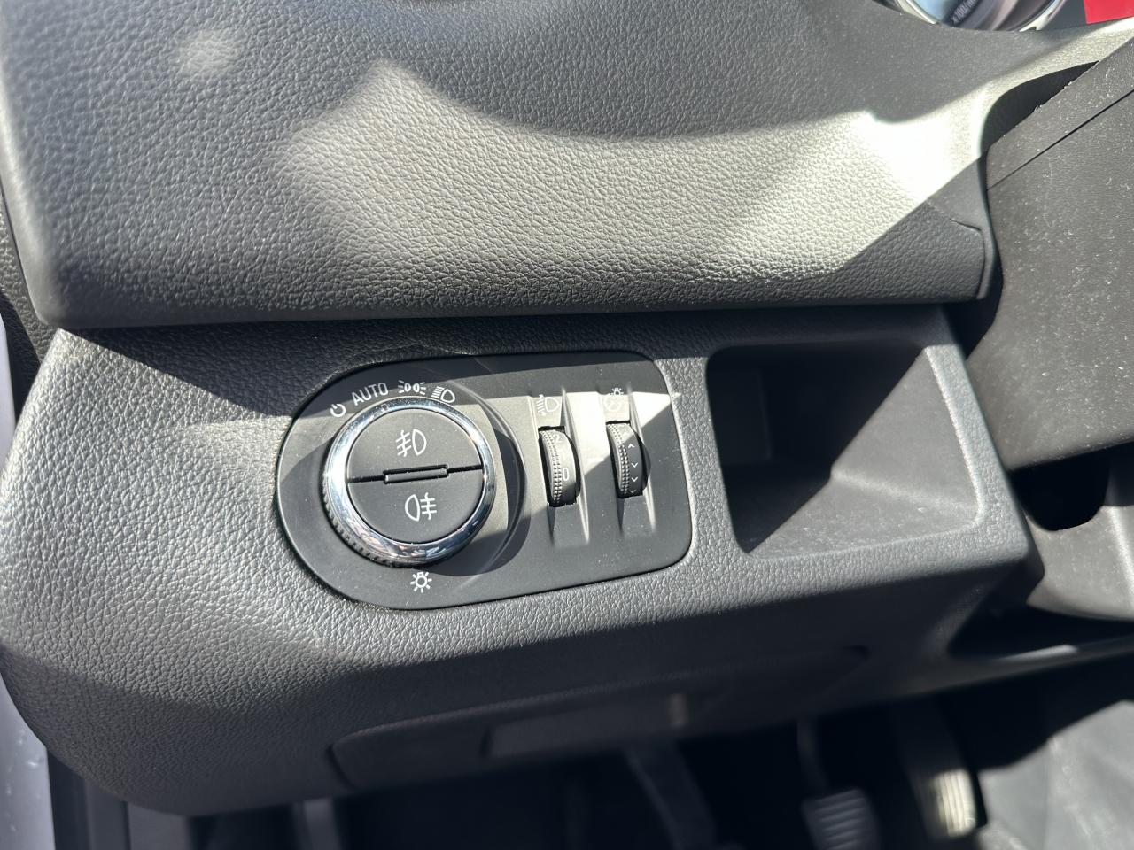 image_3176364_15