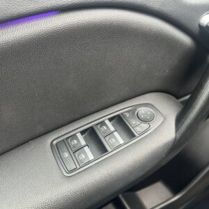 RENAULT CAPTUR 1.6 E-Tech Hybride 145 ch BVA Intens HYBRIDE ESSENCE – Image 14