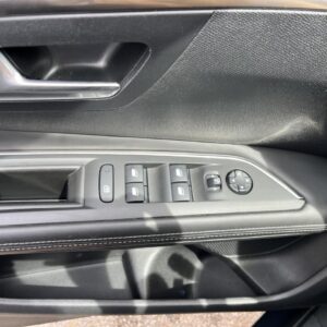 PEUGEOT 3008 1.5 BlueHDi S&S 130 ch EAT8 Allure Business DIESEL – Image 13