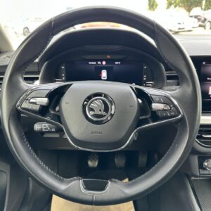 SKODA KAMIQ 1.0 TSI Evo 110 ch Business ESSENCE – Image 4