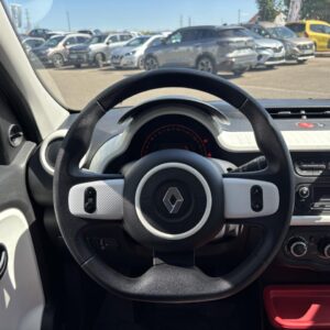 RENAULT TWINGO 0.9 TCe 90 ch Limited ESSENCE – Image 4